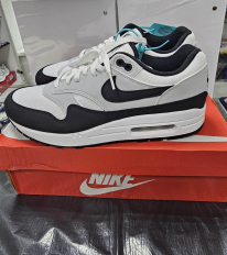 Кроссовки - Мир монет